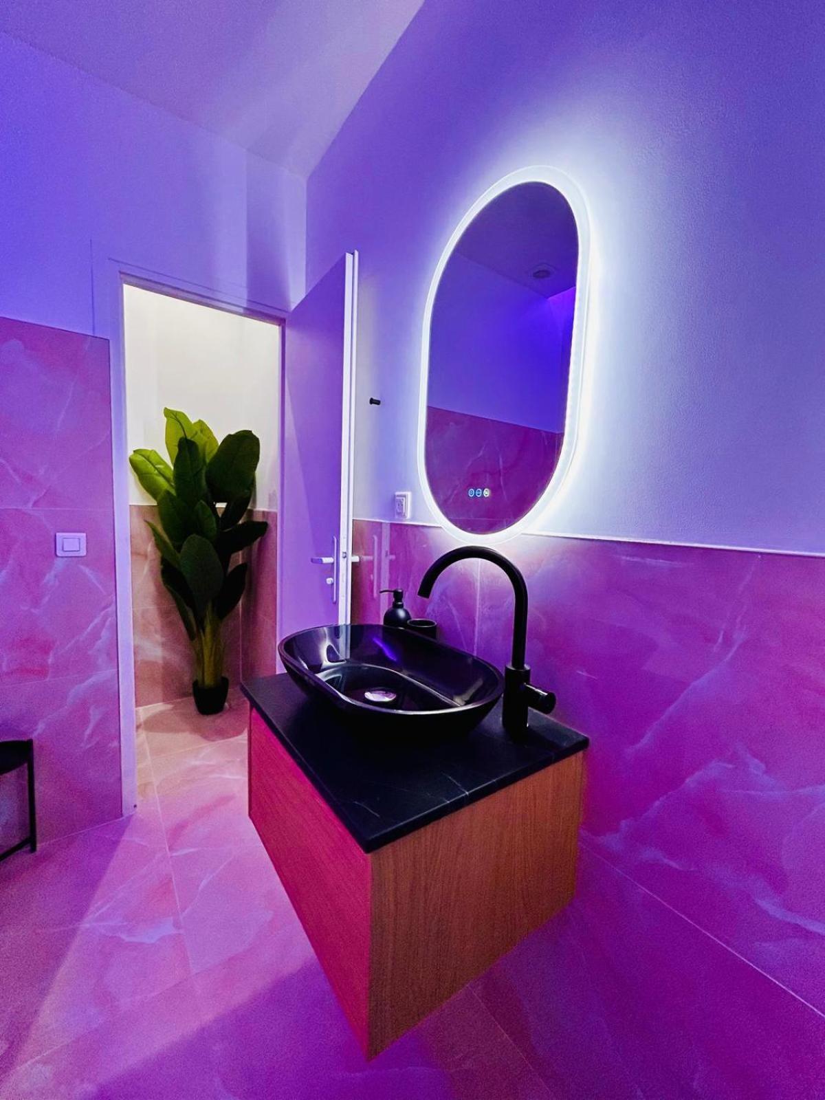 Intimate Escape - Seaside - Spa Bath - Wifi - Ac Nice Eksteriør bilde