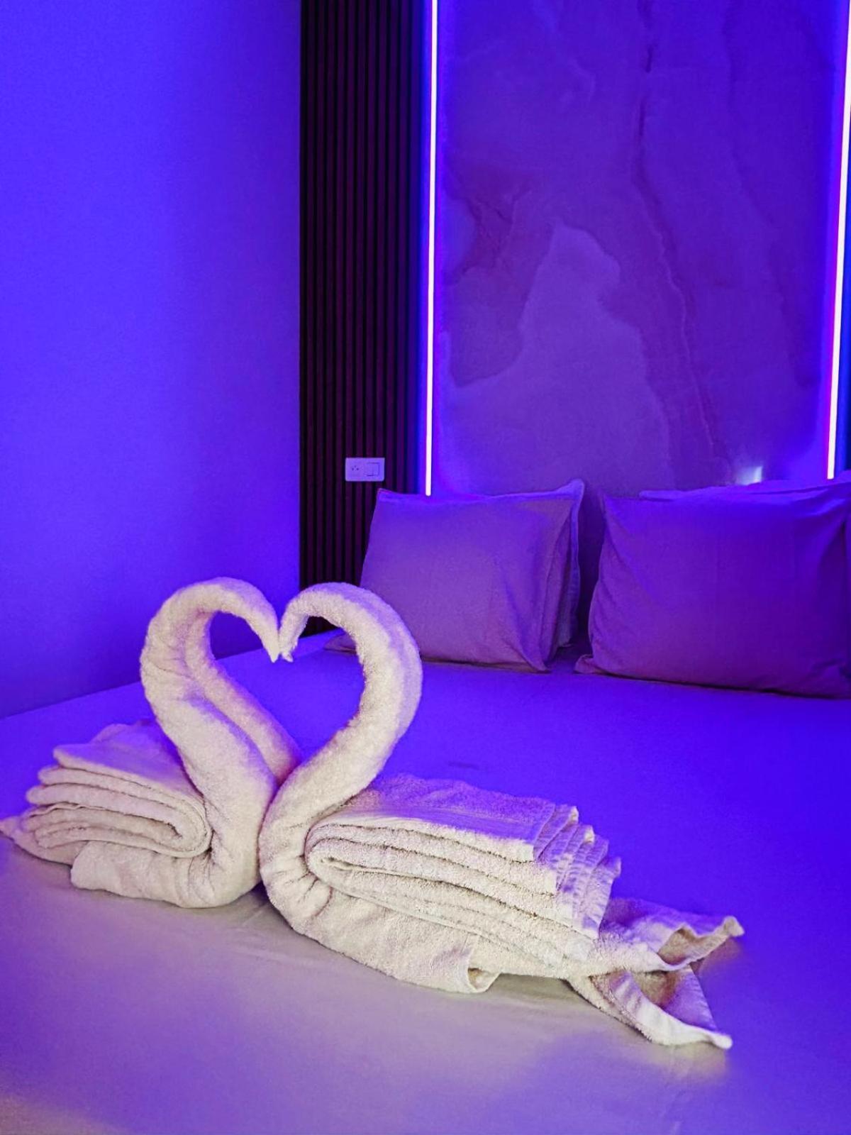 Intimate Escape - Seaside - Spa Bath - Wifi - Ac Nice Eksteriør bilde