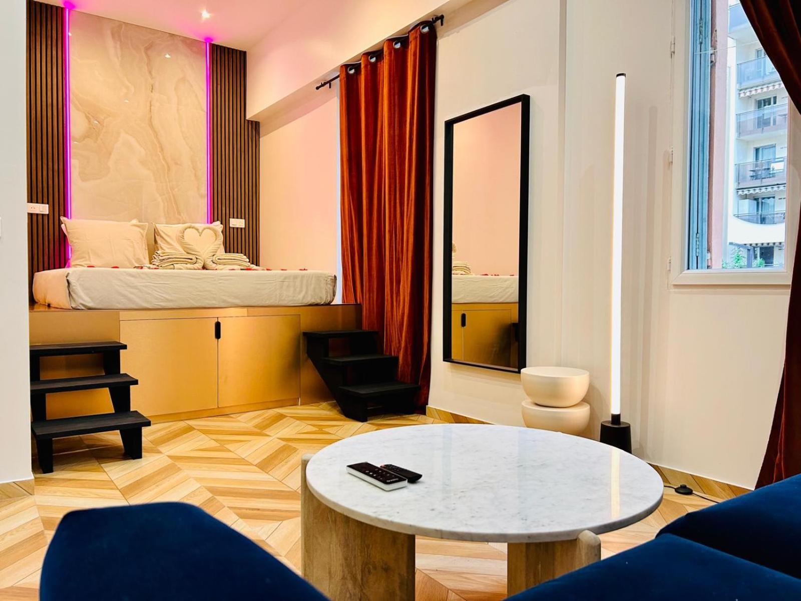 Intimate Escape - Seaside - Spa Bath - Wifi - Ac Nice Eksteriør bilde