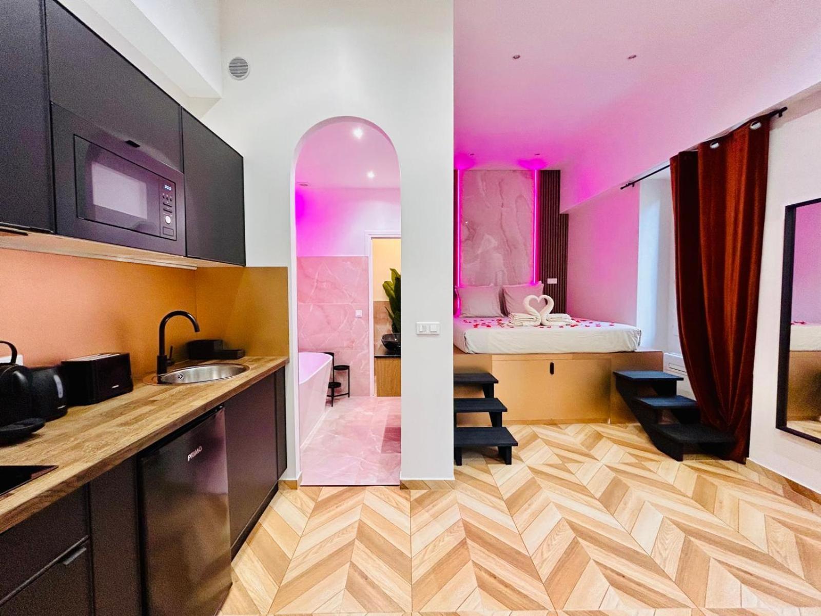 Intimate Escape - Seaside - Spa Bath - Wifi - Ac Nice Eksteriør bilde